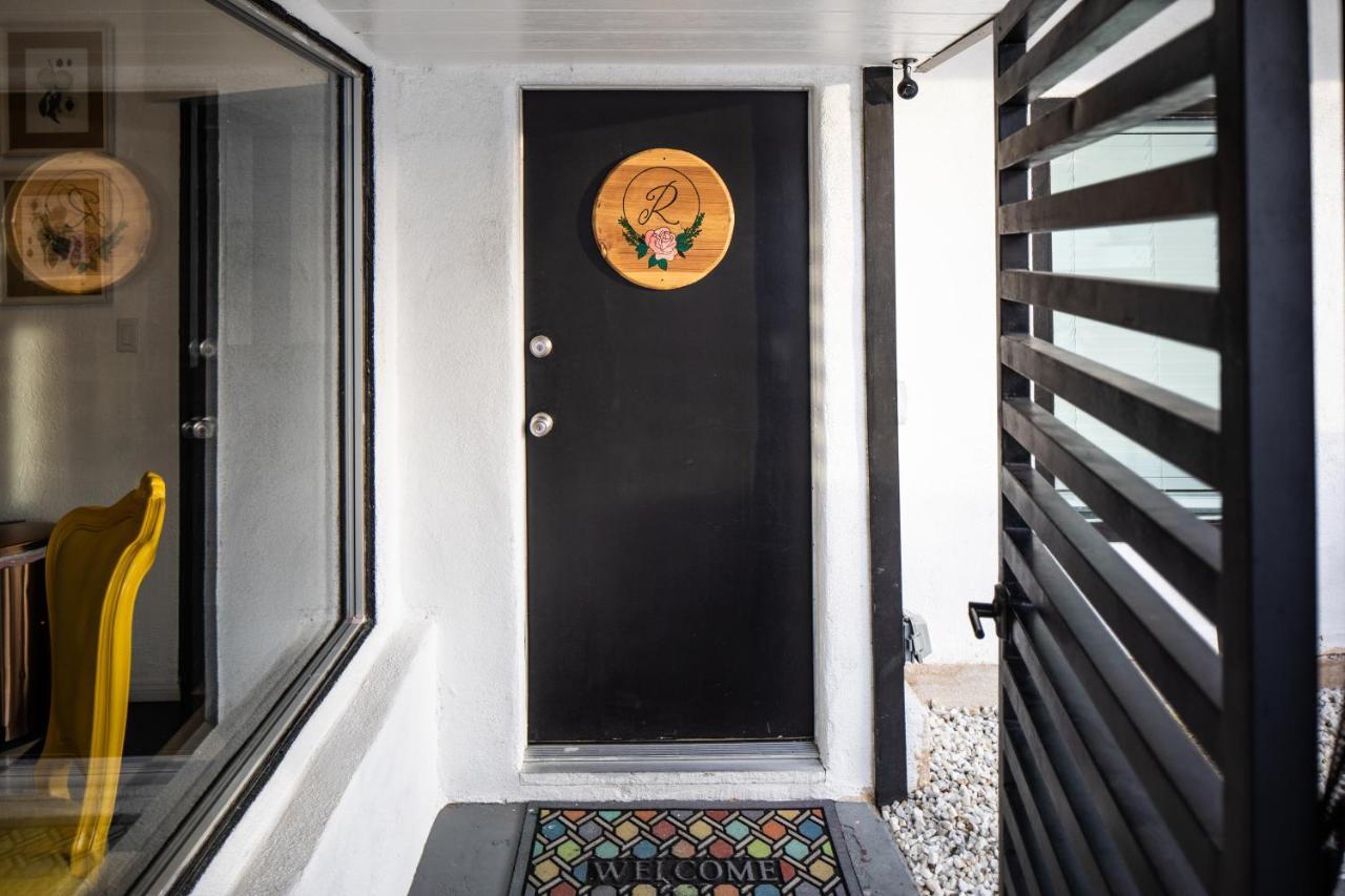Mid-Century Modern Home In Beautiful Ла-Кинта Экстерьер фото